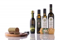 <p>Packshot fotografie van Mediteraanse producten door foodpics.be</p>